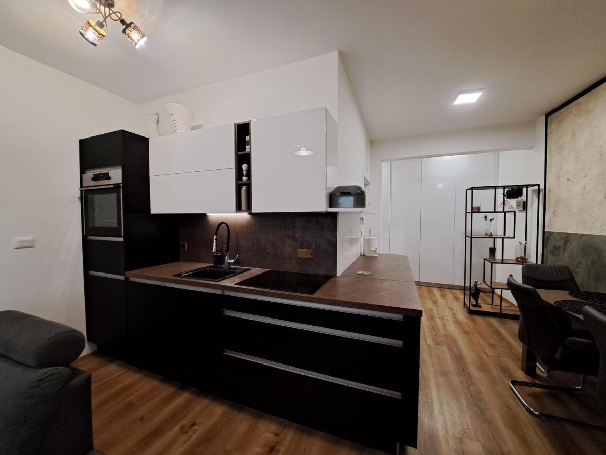 Stunning New Apartment With Free Parking Near City Centre Liubliana Exterior foto